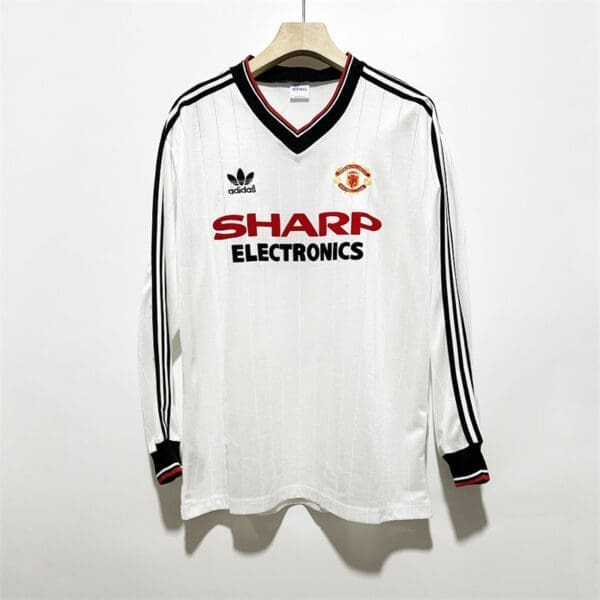 MANU 1982/83 Away Kit – Long Sleeves