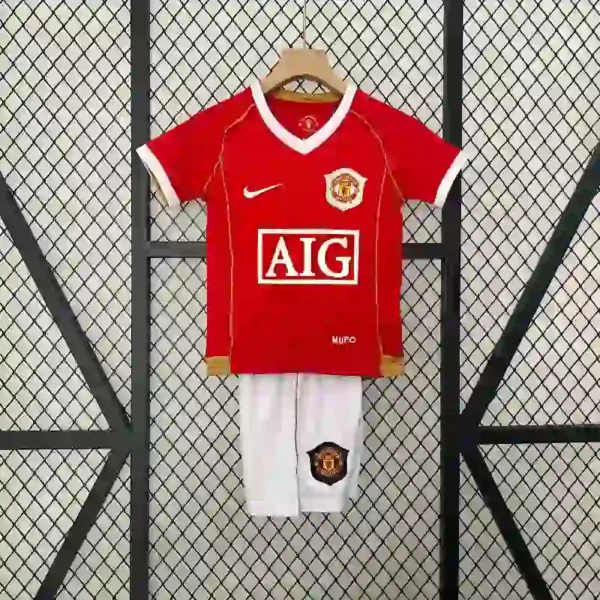 Manchester United 2006-07 Home Kit – Kids