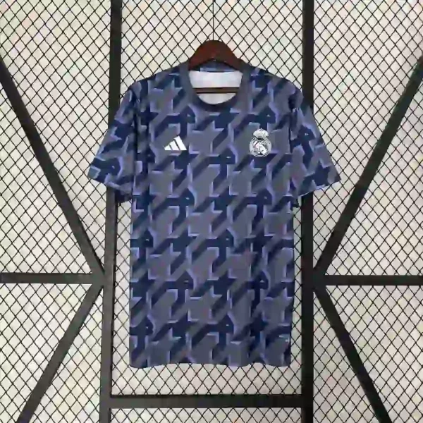 Real Madrid Training Jersey 24/25 – Fan Version