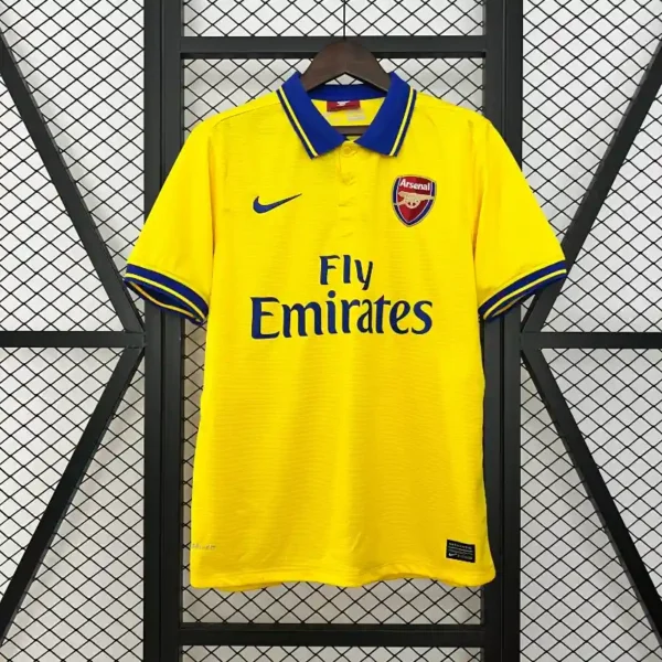 Arsenal 2013-14 Away Kit