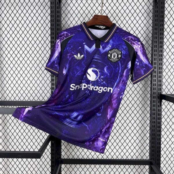 Manchester United 2025/26 Premiere League Legends Special Edition Kit – Fan Version