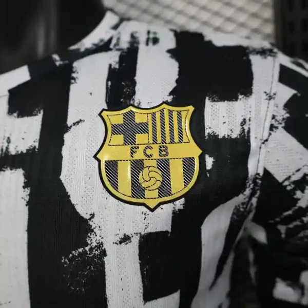 FC Barcelona Black & White Kit