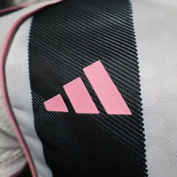 Juventus 25/26 Home Jersey - Player Version