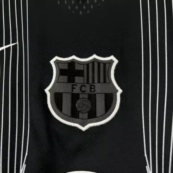 FC Barcelona Black & White Kit