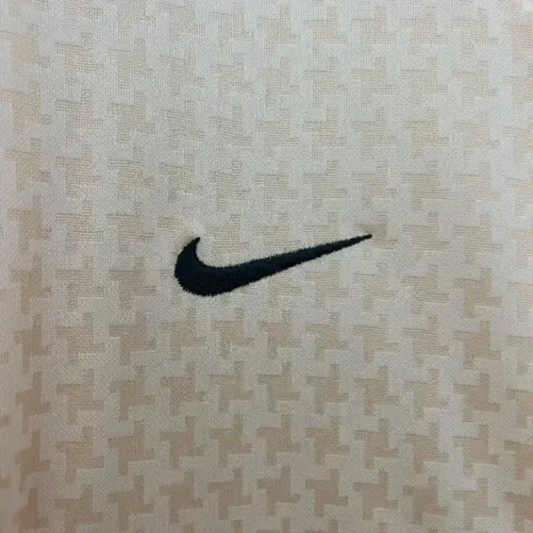 Juventus 2003 - 04 Away Kit - Retro Kit