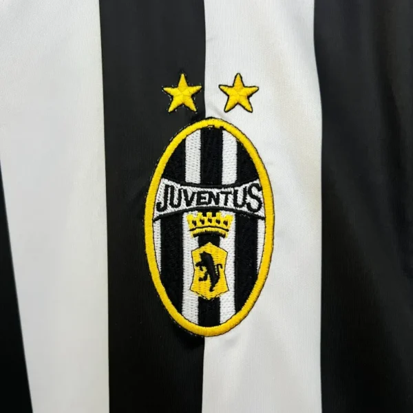 Juventus 2003 - 04 Home Kit - Retro Kit