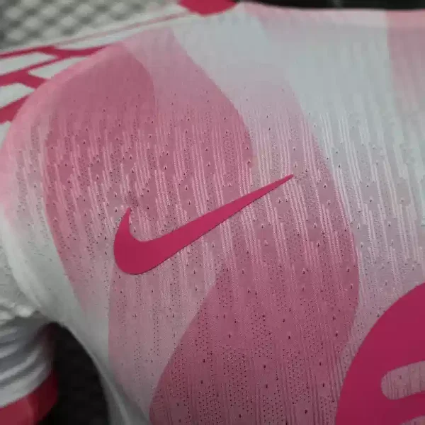 FC Barcelona Pink kit