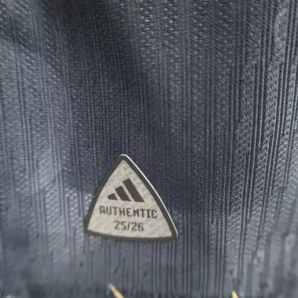 LiverpooI Black Phoenix Kit – Player Version