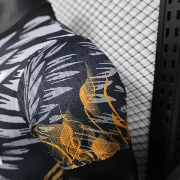 LiverpooI Black Phoenix Kit – Player Version