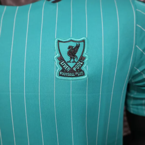 adidas Retro Style Kit